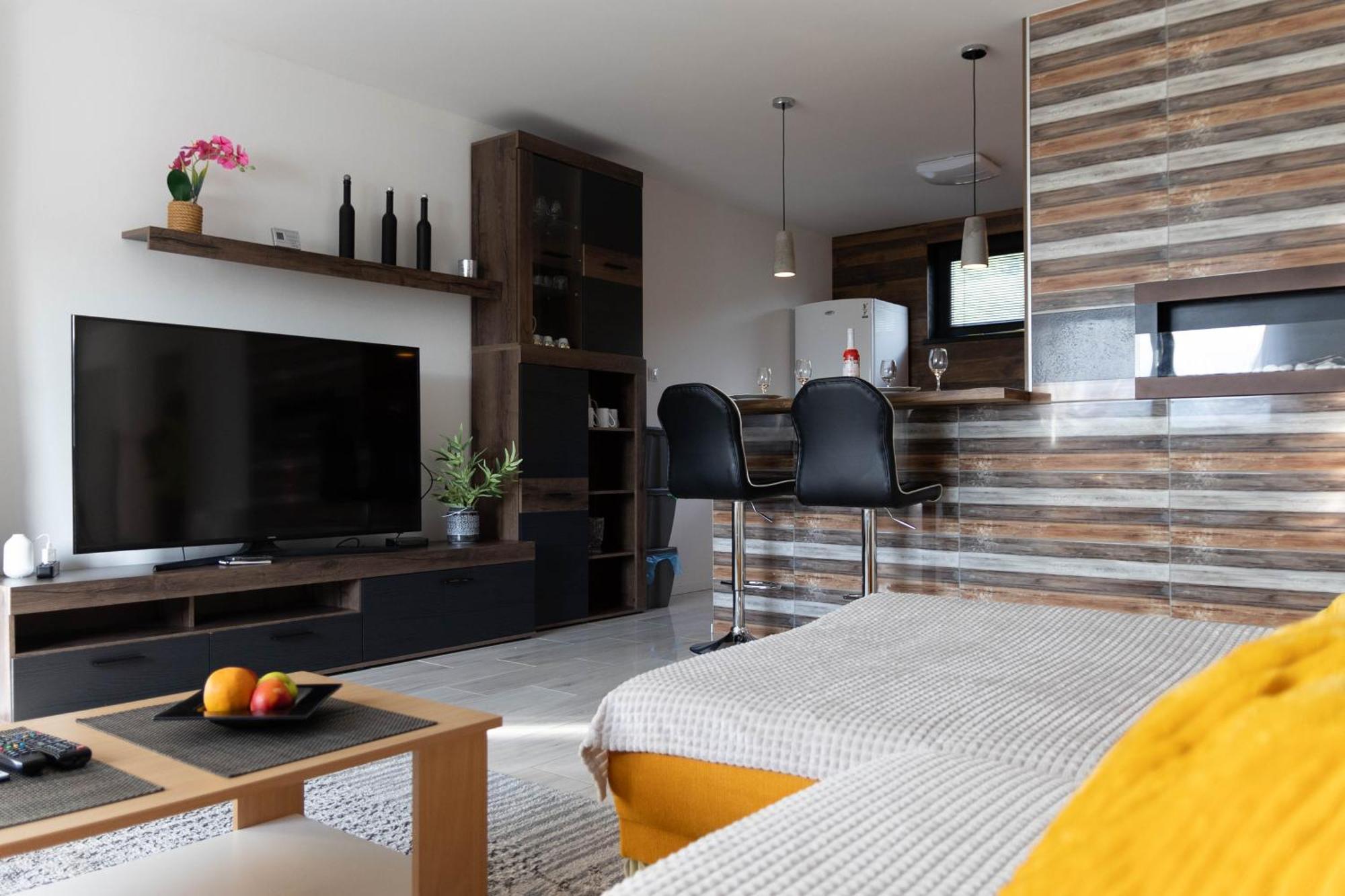 Apartman Navrchu Брезно Экстерьер фото