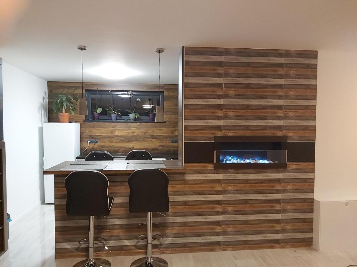 Apartman Navrchu Брезно Экстерьер фото